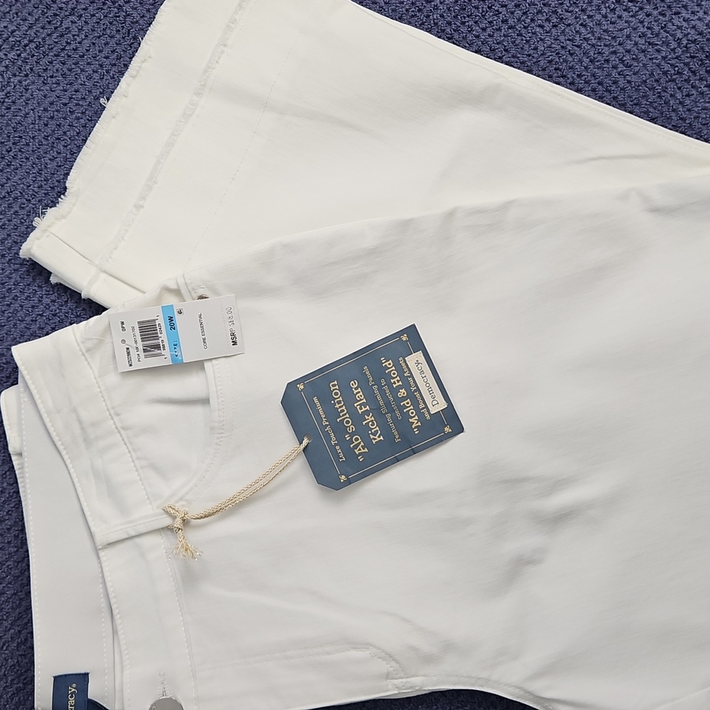 Democracy "Ab"solution Kick Flare Stretch Raw Hem Denim: White: Size- 20W